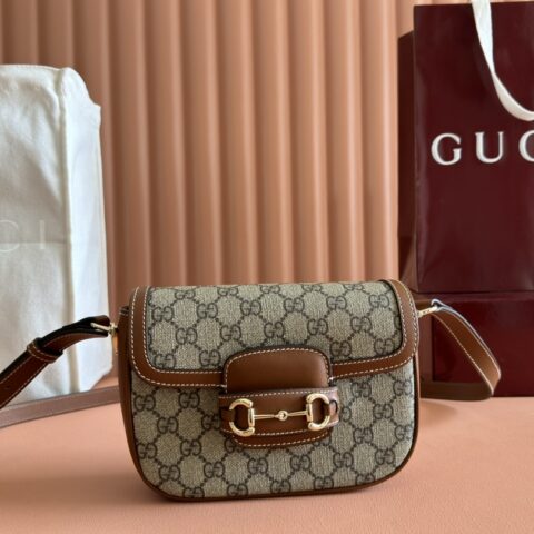 GUCCI Horsebit 1955系列迷你肩背包 款号815205 FAD6M 8759