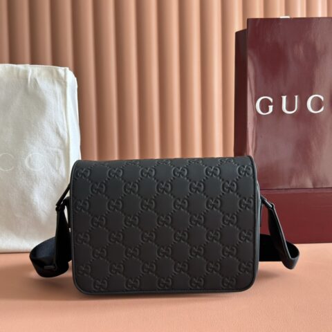GUCCI 男士GG斜挎包袋 款号771293 AAC4D 1000