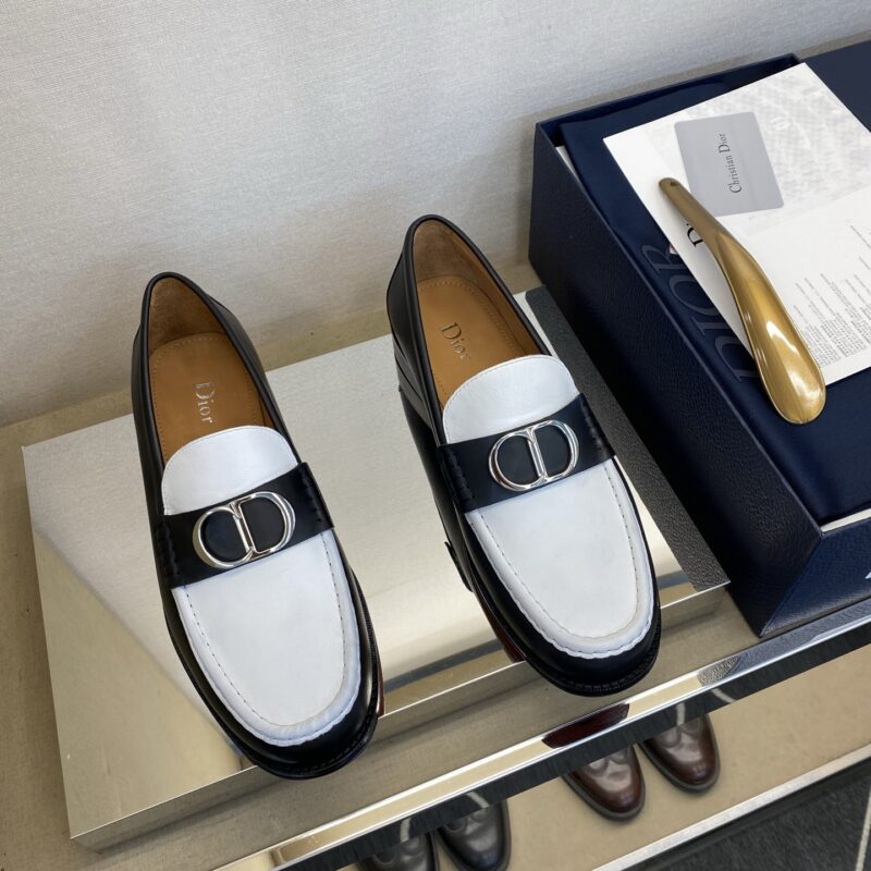 DIOR 永恒经典乐福鞋
