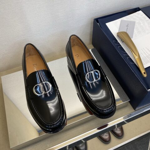DIOR 永恒经典乐福鞋