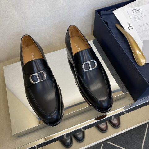 DIOR 永恒经典乐福鞋