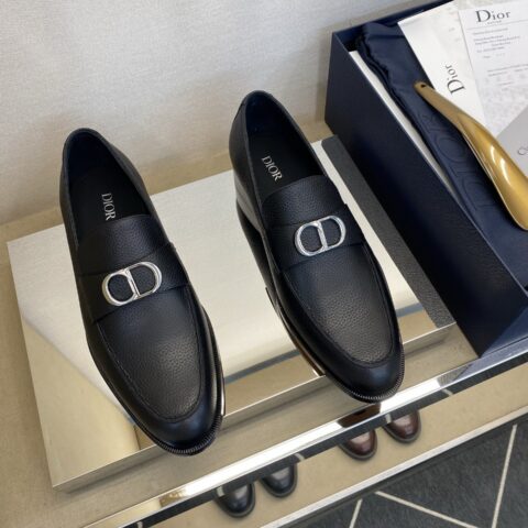 DIOR 永恒经典乐福鞋