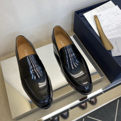 DIOR 永恒经典乐福鞋
