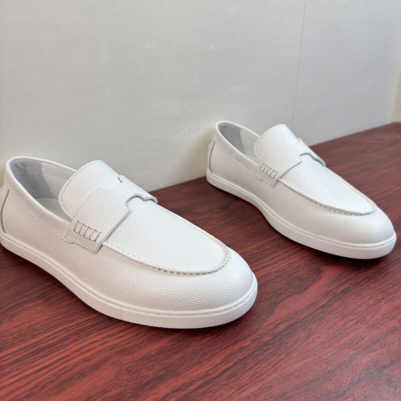 HERMES Noe系列男士乐福鞋 货号：H262836 白色