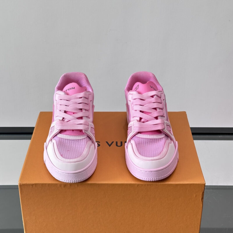 LV trainer运动鞋