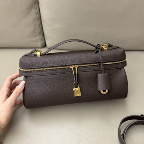 Loro Piana L29-Extra Softy Bag 型号：FLW0113 巧克力甘草色