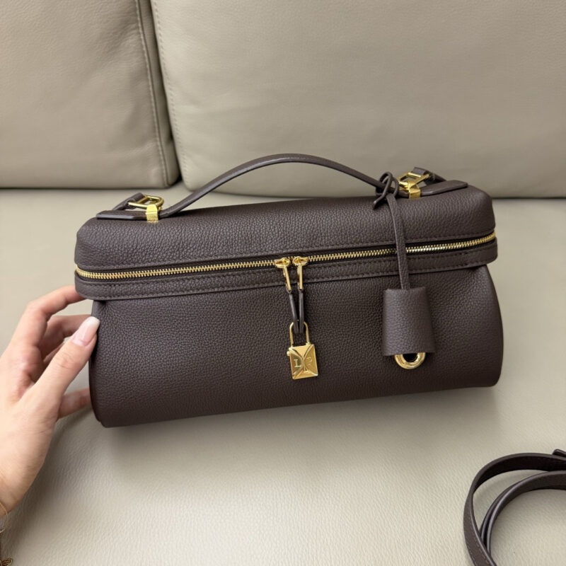 Loro Piana L29-Extra Softy Bag 型号:FLW0113 巧克力甘草色