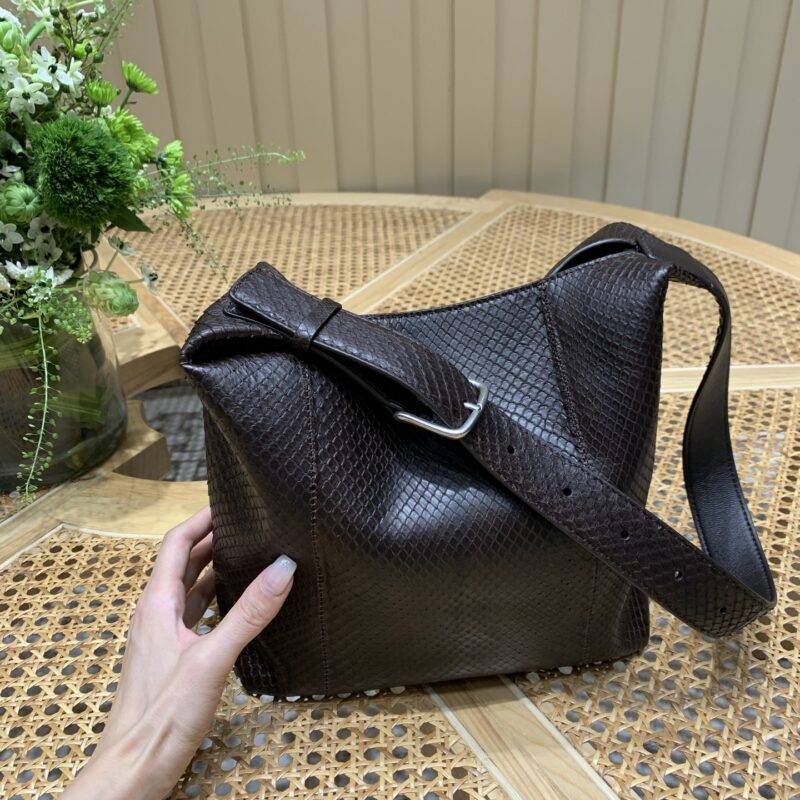 THE ROW ISA BAG 缅甸蟒蛇 型号:TR1104巧克力棕