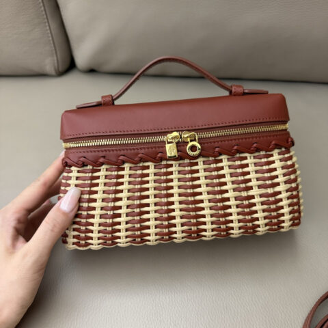 Loro Piana 二代Extra Pocket L19手拿包 型号：FAO4820 砖红色拼麦芽色藤编
