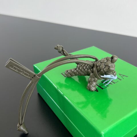 BV 小猫咪造型挂饰 835969柏树绿/月光蓝