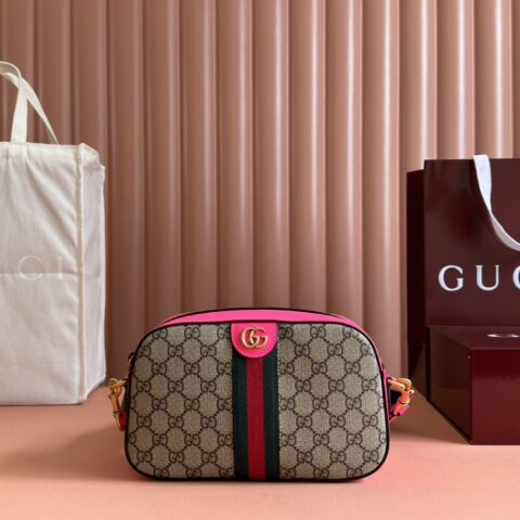 GUCCI Ophidia系列小号GG斜挎包 型号：752591荧光紫红色