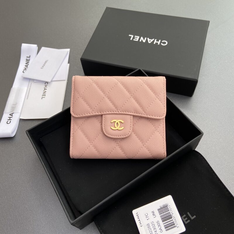 CHANEL  特製粉色細球紋粒面壓印皮革 编号:82288