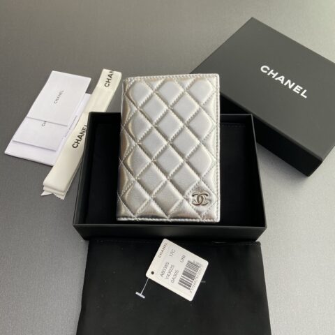 CHANEL 小香护照夹系列 编号:80385 銀羊銀