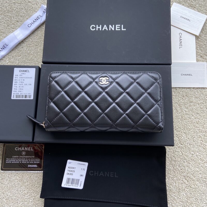CHANEL 小香进口意大利颗粒小牛皮 货号:A50097黑色小羊皮银色钢唛