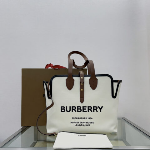 Burberry B家最新款随性风格「The Belt 贝尔特包」型号5881