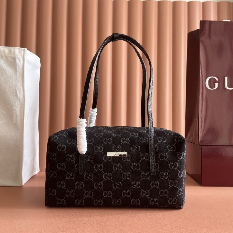 GUCCI Generation 系列 型号：875228黑
