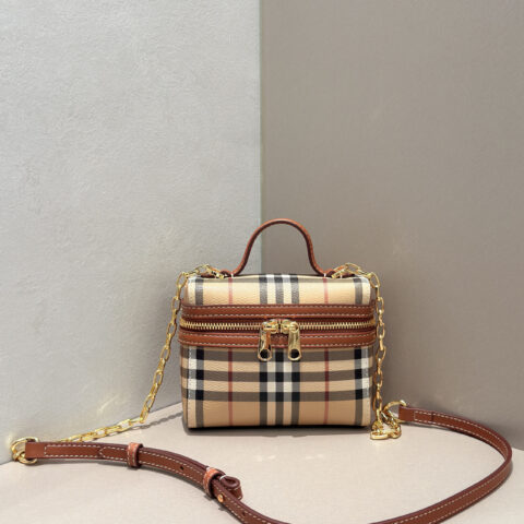 Burberry 迷你格纹化妆包 型号0091