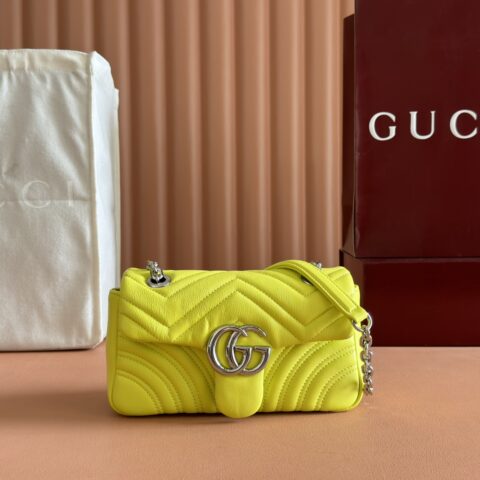 GUCCI GG Marmont系列 型号：837280黄色全皮