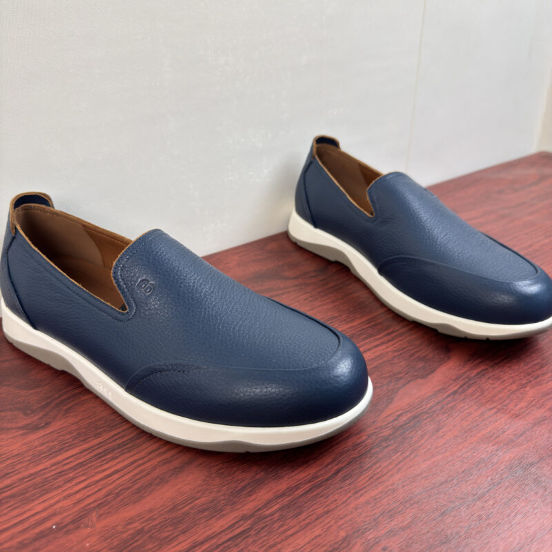 BERLUTI 男士新款荔纹皮革乐福鞋 货号:E108Z套脚 蓝色
