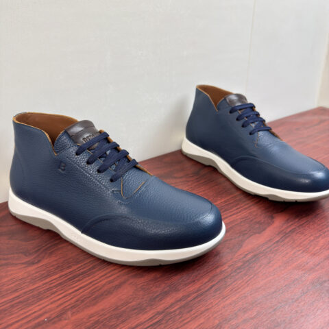 BERLUTI Echappee系列德比鞋 货号：E108Z中邦 蓝色