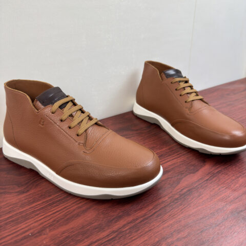 BERLUTI Echappee系列德比鞋 货号：E108Z中邦 棕色