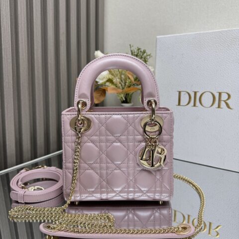 DIOR 经典戴妃Lady三格珠光粉羊皮 型号0505