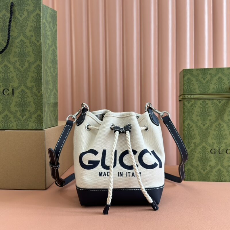 GUCCI GG Supreme 款号777166