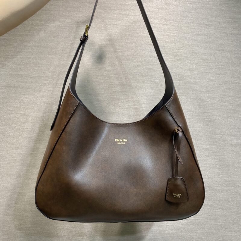 PRADA 新品Cleo🎉1BC299大号