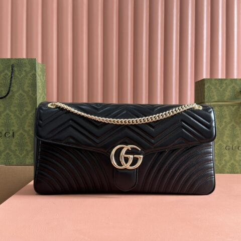 GUCCI GG Marmont系列 型号：788371 黑色