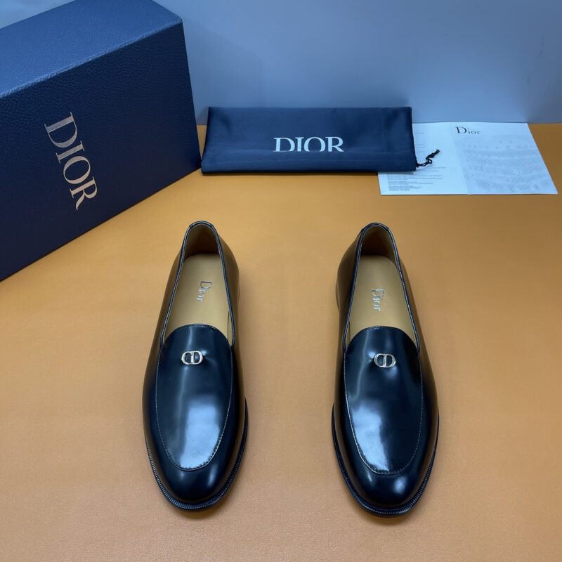 DIOR 经典CD扣乐福鞋