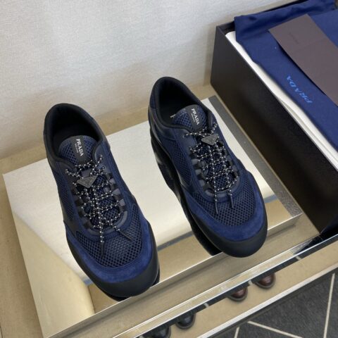 PRADA 男士运动款