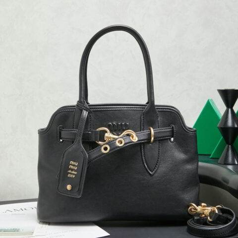 MIUMIU Aventure包袋 5BA292 黑色