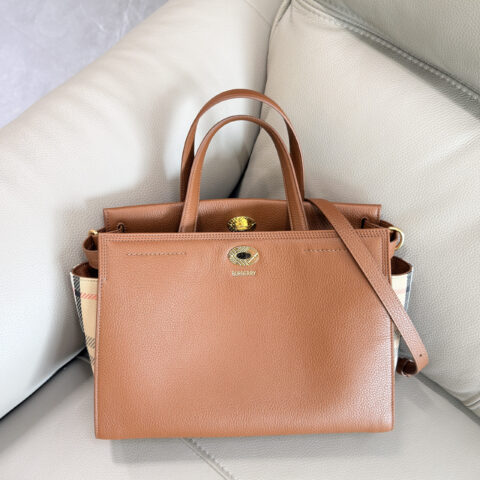 Burberry  Gotswolds 格纹托特包 型号0611棕色