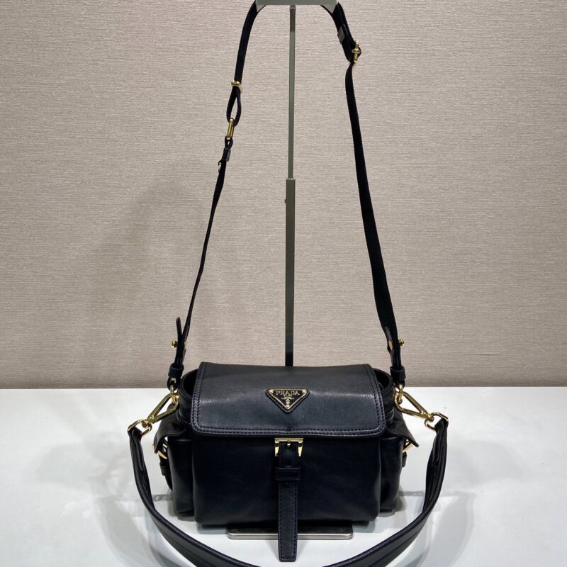 PRADA 新款邮差包🎉1BD413迷你