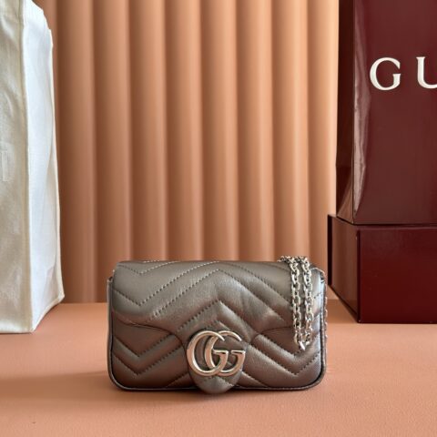 GUCCI GG Marmont系列 型号：841290 枪色羊皮