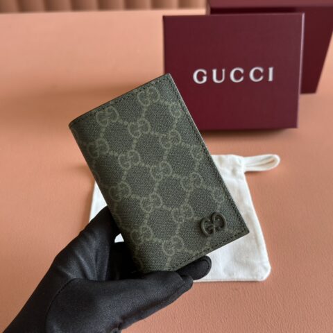 GUCCI 饰GG细节长款卡片夹 型号：768249 森林绿/pv