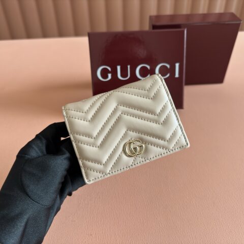 GUCCI  GG Marmont系列绗缝卡包 型号：466492粉色浅金