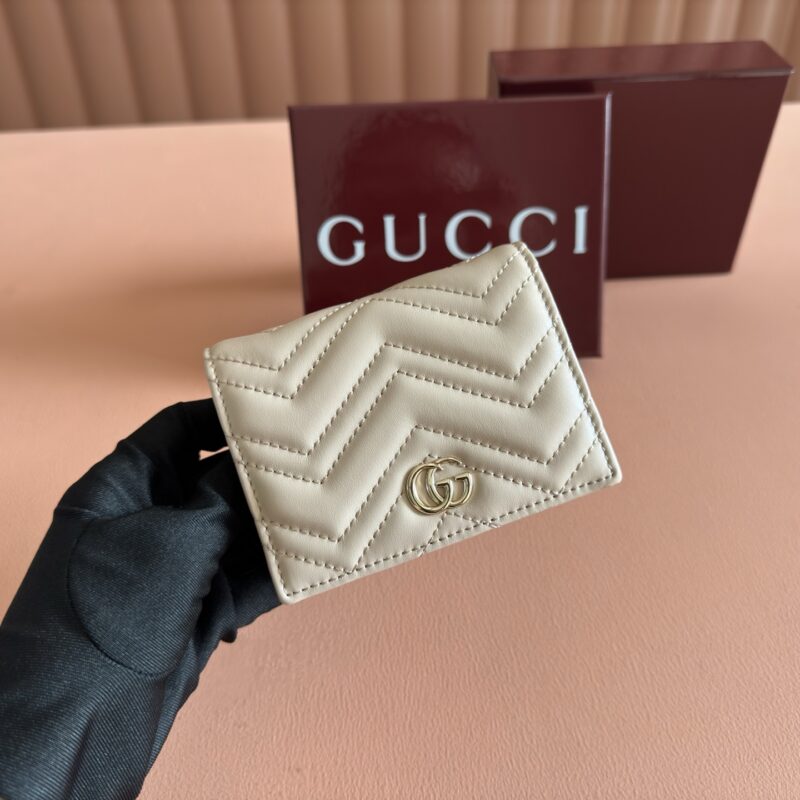 GUCCI  GG Marmont系列绗缝卡包 型号：466492粉色浅金
