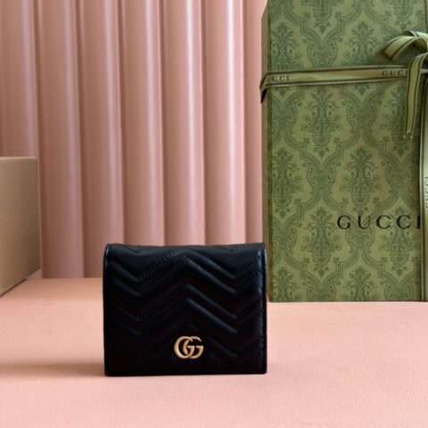 GUCCI GG Marmont系列绗缝卡包 型号：466492黑色