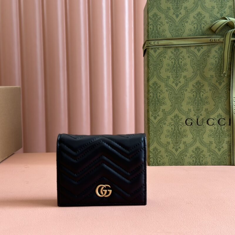 GUCCI GG Marmont系列绗缝卡包 型号：466492黑色