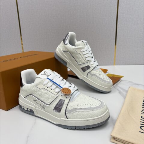 LV TRAINER 系列运动鞋