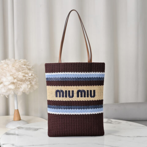 MIUMIU 新正面标志性刺绣 5BG248