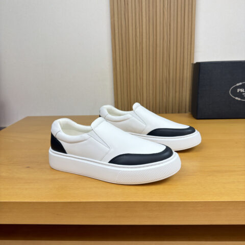 PRADA  原单·套脚休闲运动鞋