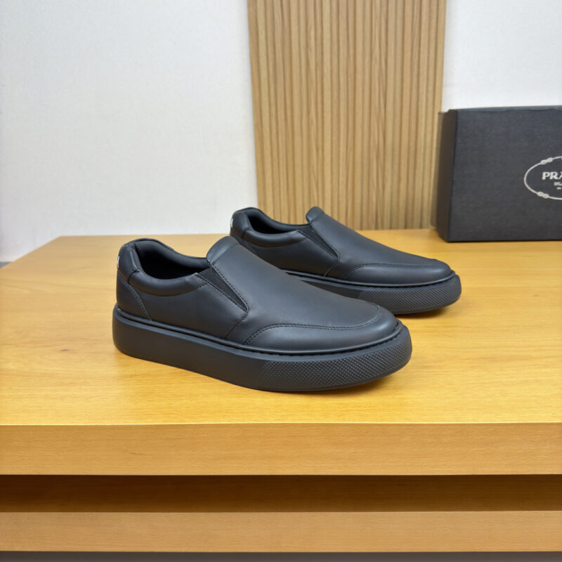 PRADA  原单·套脚休闲运动鞋
