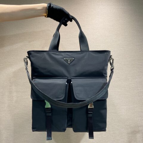 PRADA 新品托特包🎉2VG138