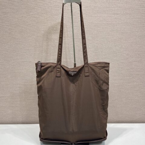 PRADA 新品收纳包🎉1TT330托特包
