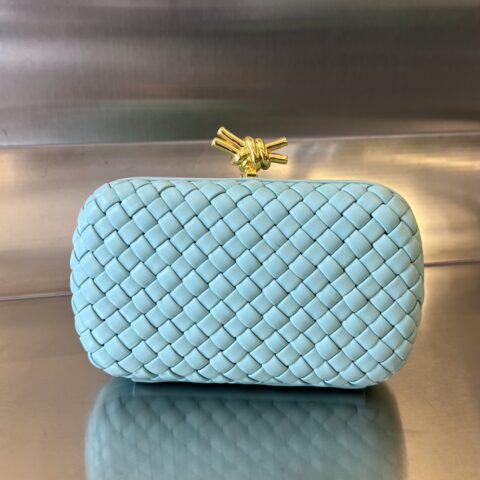 BV Knot 晚宴手拿包 717622 蒂芙尼蓝