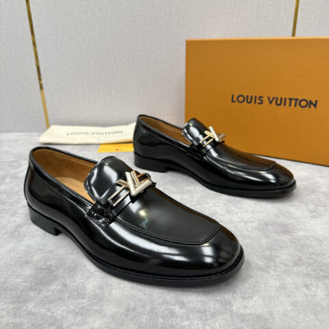 LV 新品乐福鞋