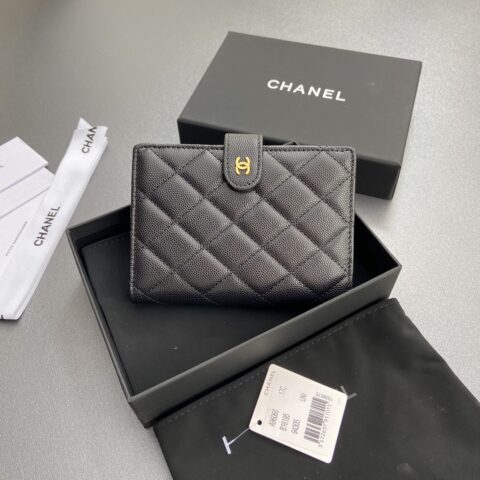 CHANEL 小香護照夾系列 编号:96066  黑細球金