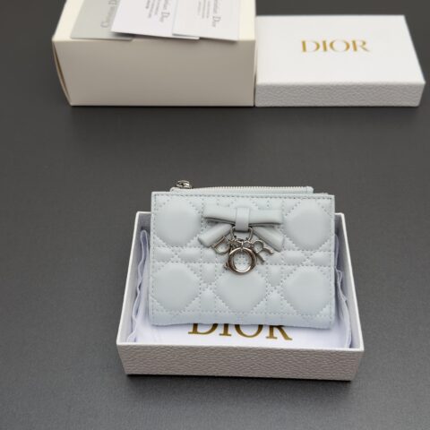DIOR Lady Dahlia钱包系列 型号：S2605  冰蓝腾格纹羊皮
